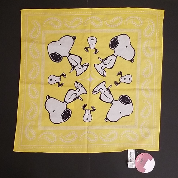 NIP Yellow Snoopy Bandana - Picture 4 of 7